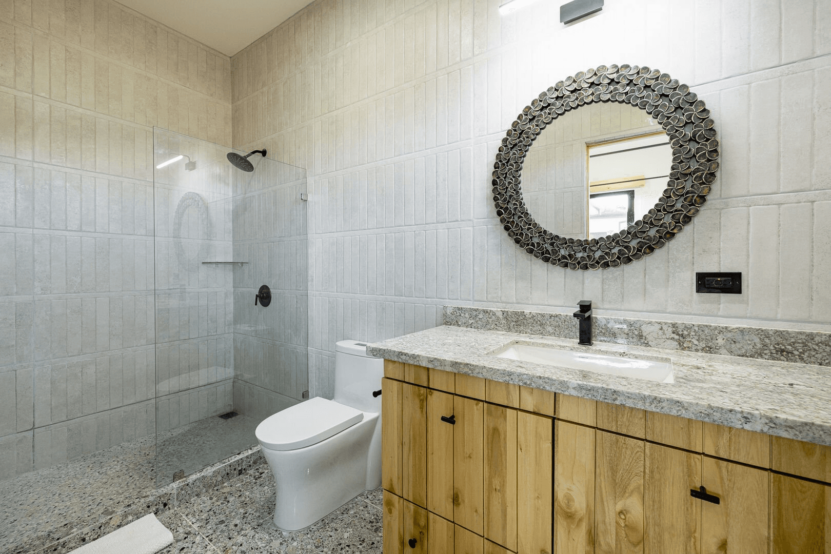 Casa Blanca - Image 32