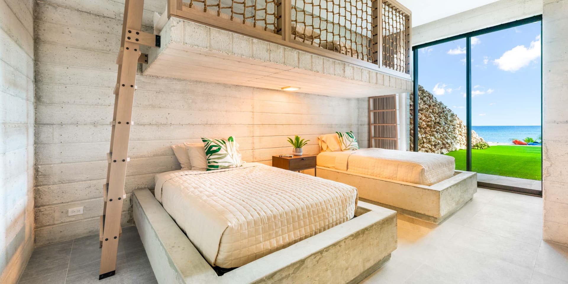 Bella Rocca Grand Estate - Image 20