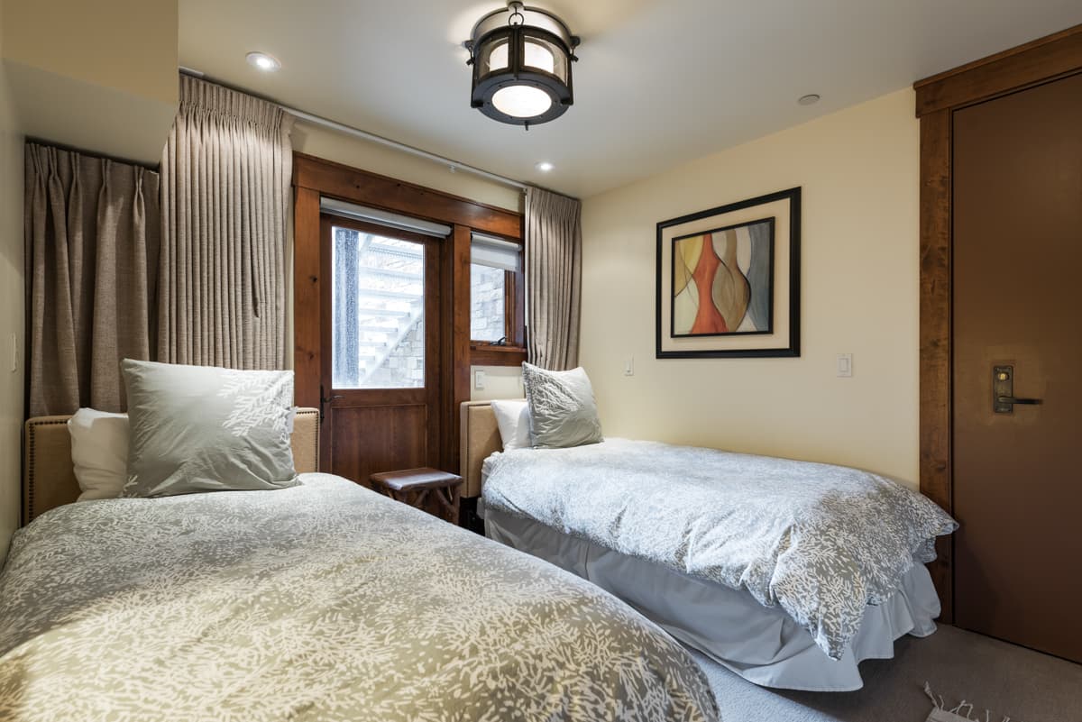 Woodside Villa - Image 23