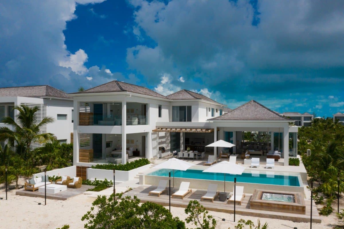 Grace Bay Five Bedroom Beachfront - Image 29