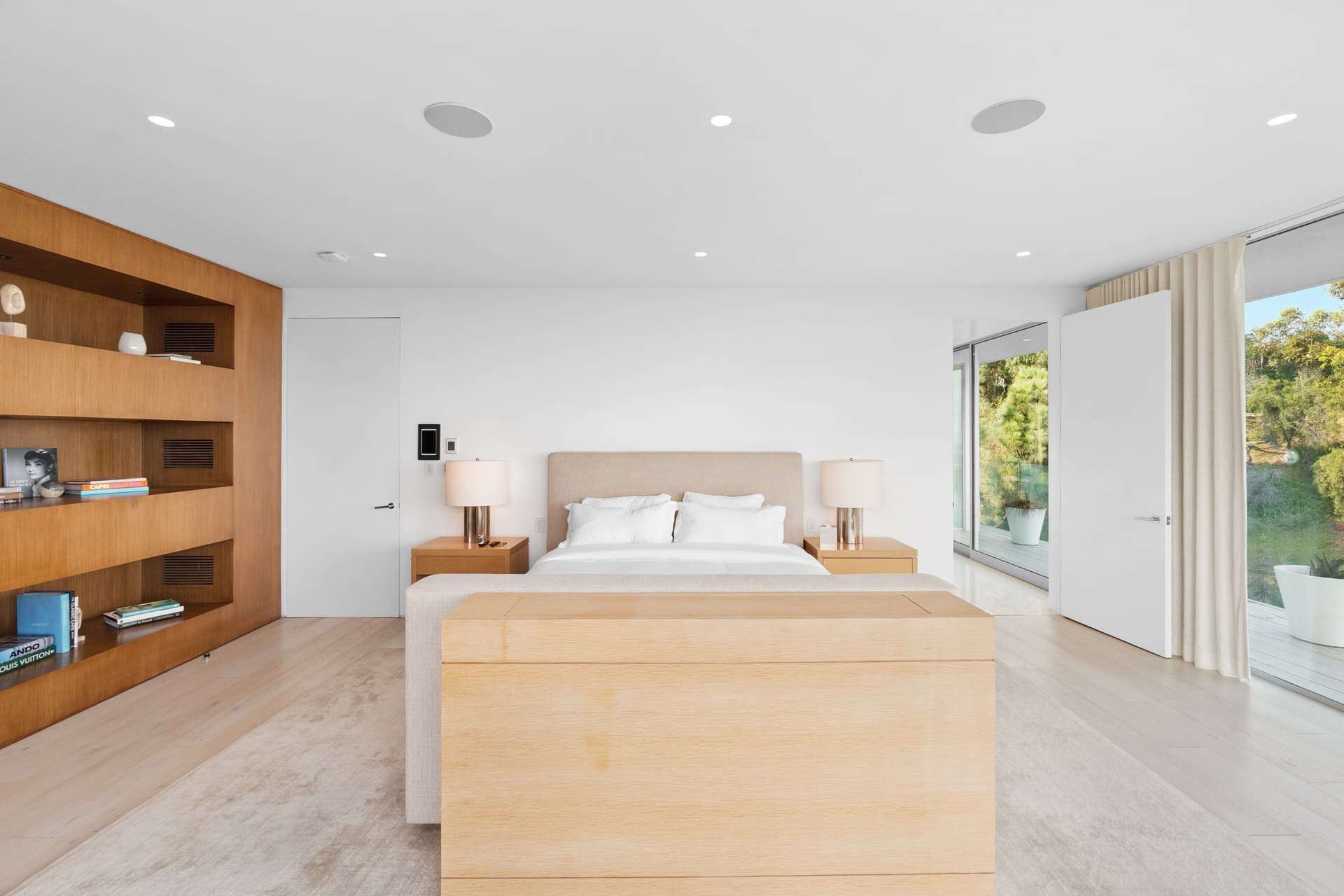 Beverly Grove - Image 10