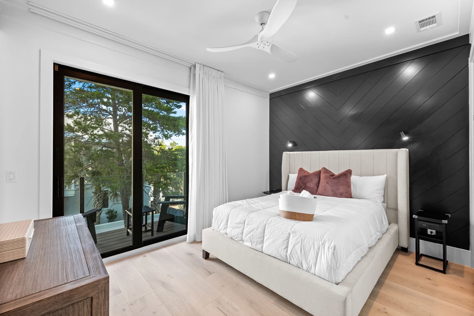 Endless Views - Image 32