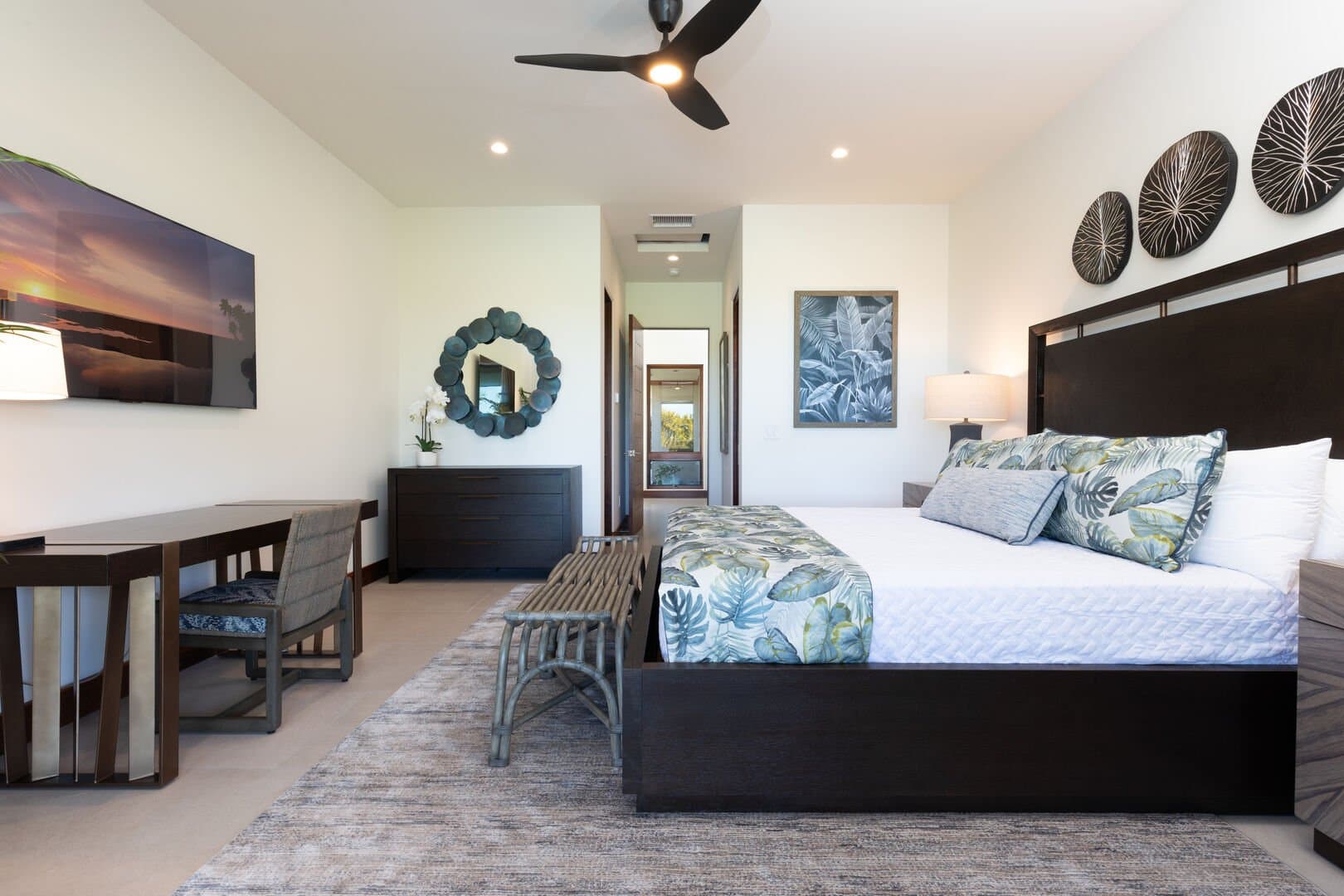 Hawaiian Elegance - Image 16