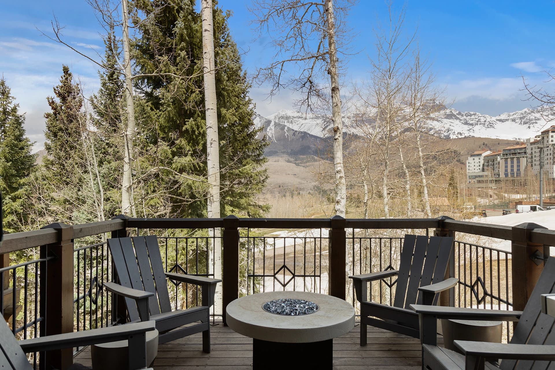 Meadows Run Modern - Image 3