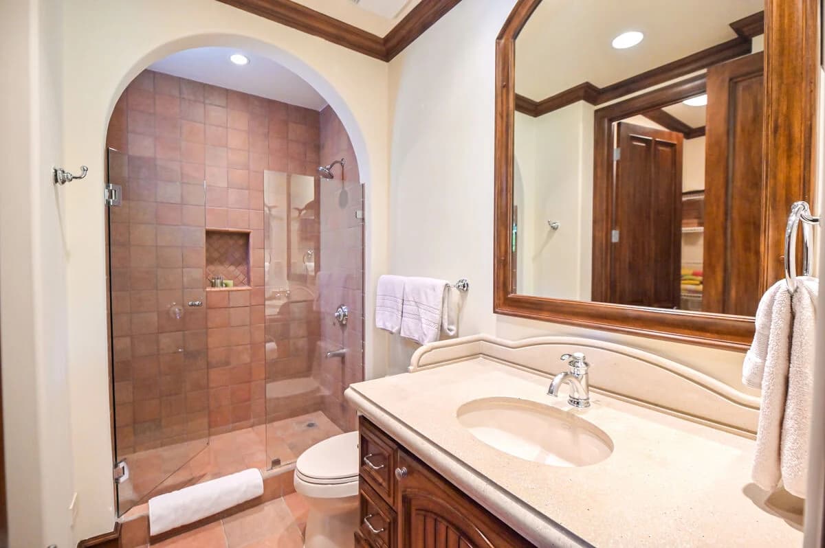 Montebello 2C - Image 13