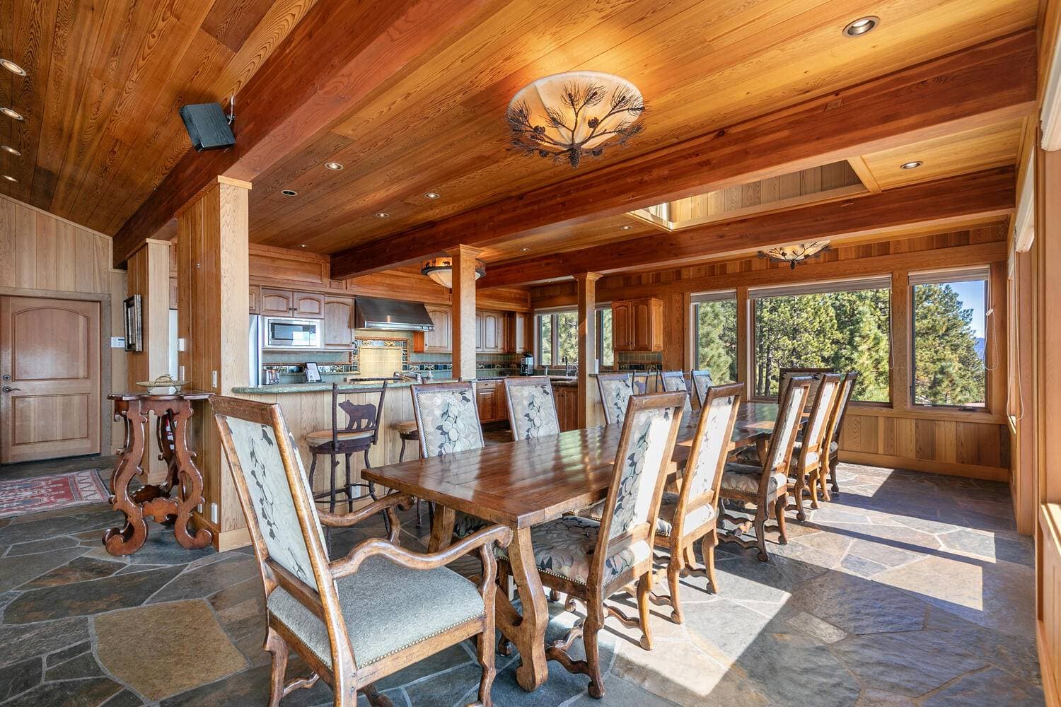 Clouds Rest Lodge - Image 5