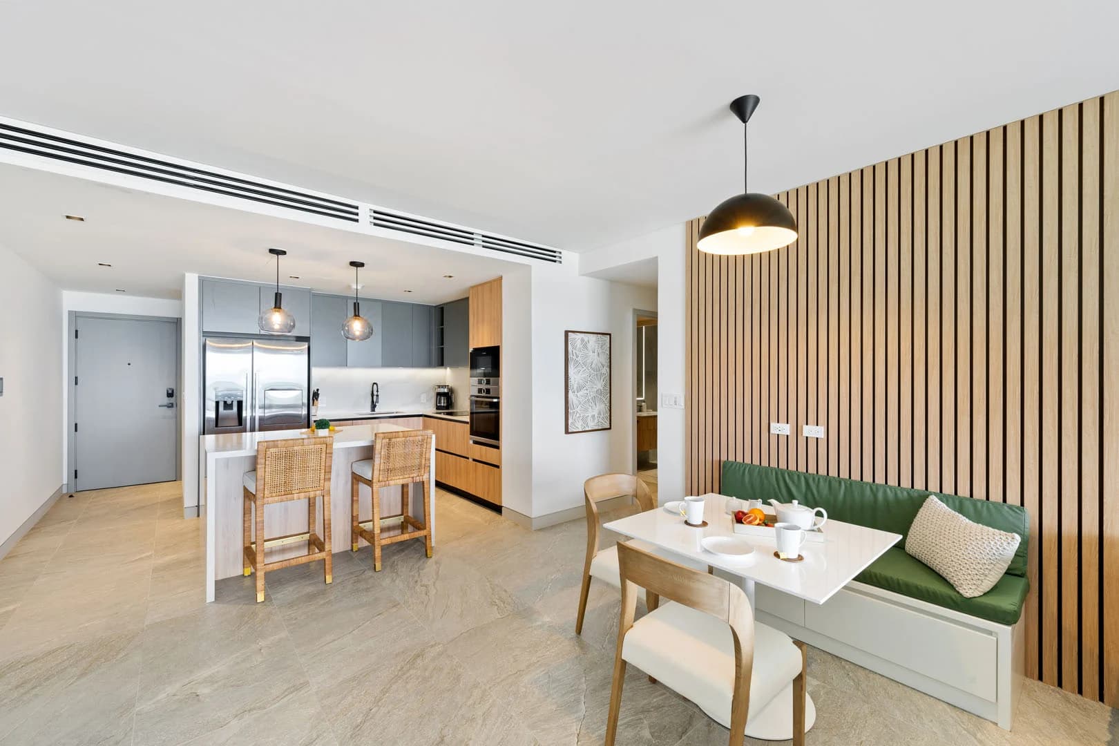 Allure #204 - Image 5