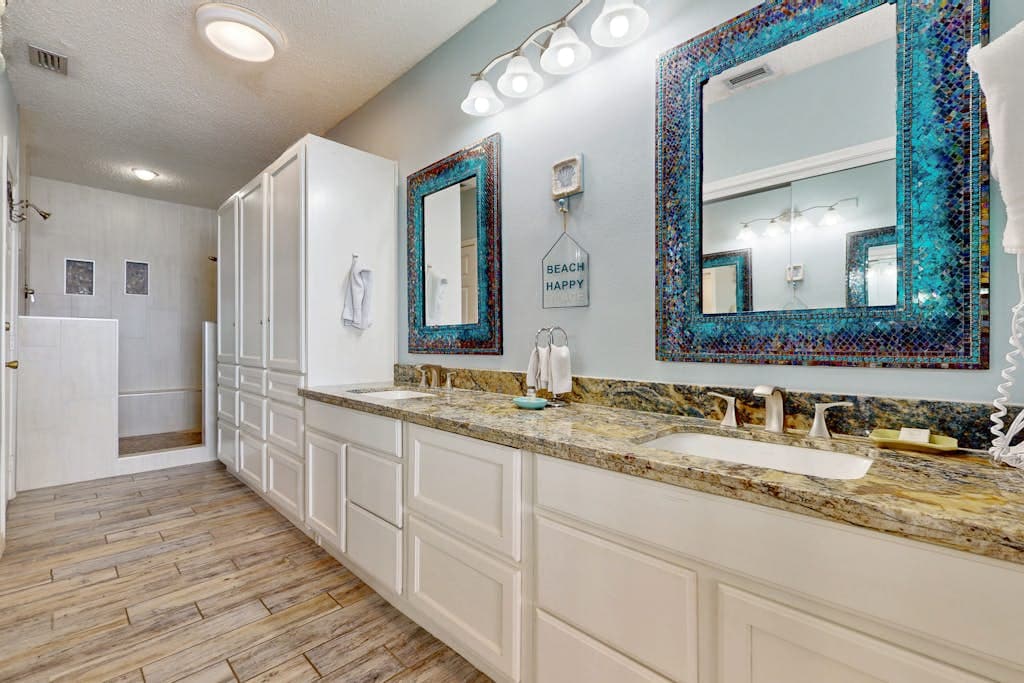 Blue Water Residence - Image 13