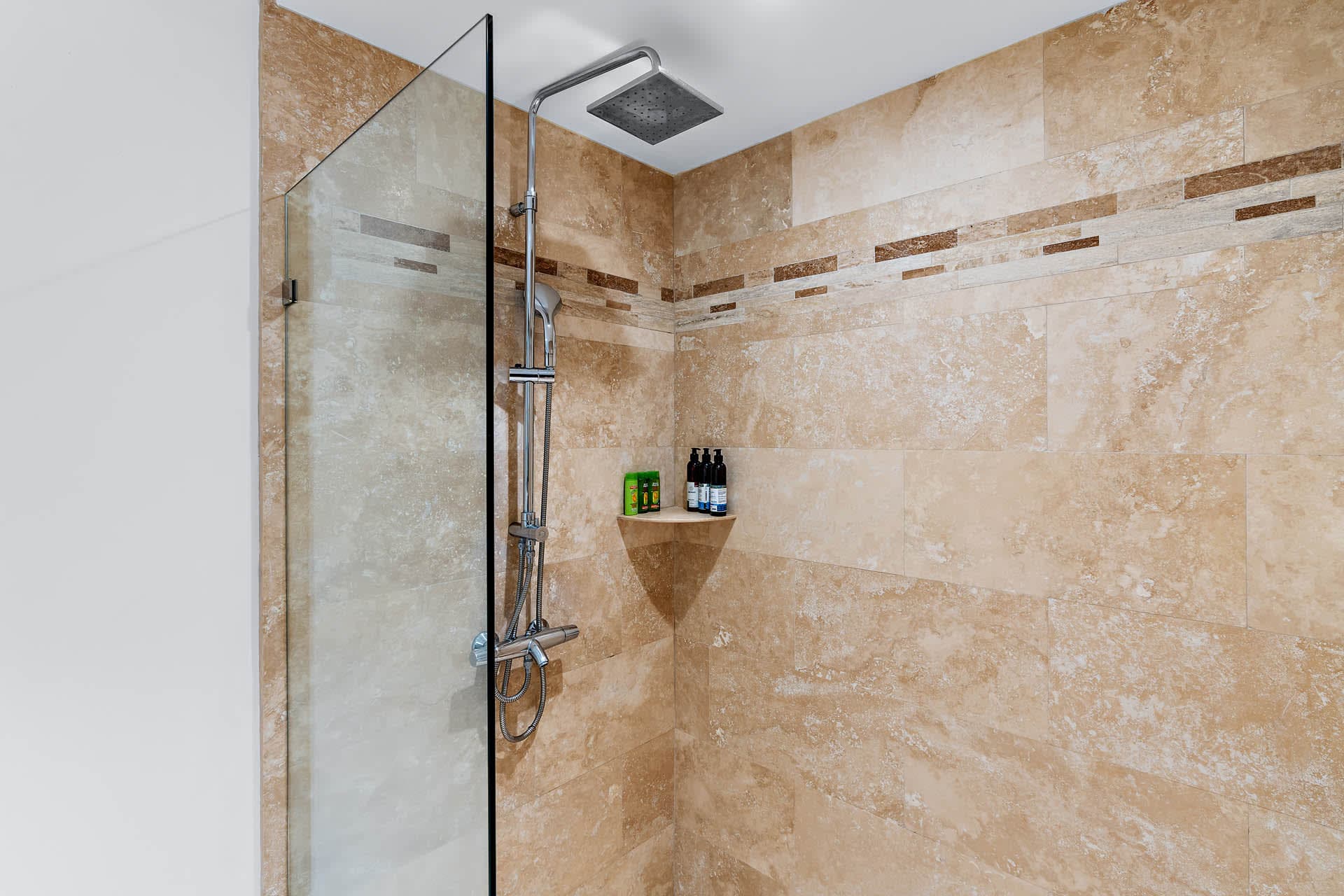 Splendor Residence - Image 11