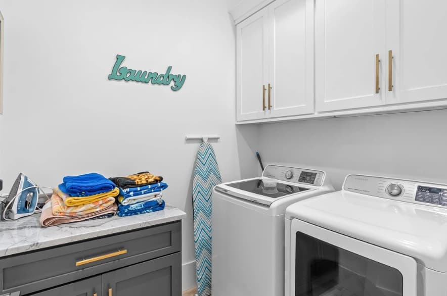 Happy by the Sea - Image 42