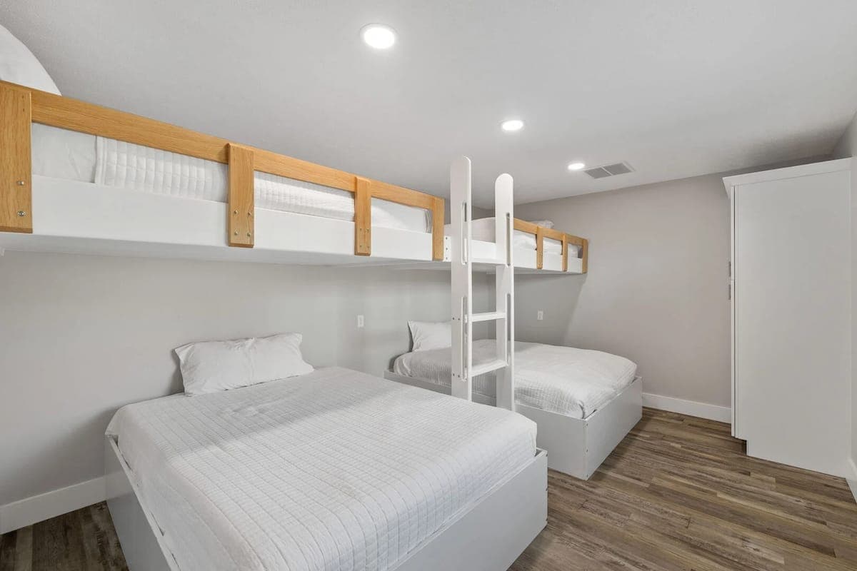 G By The Sea - Image 26