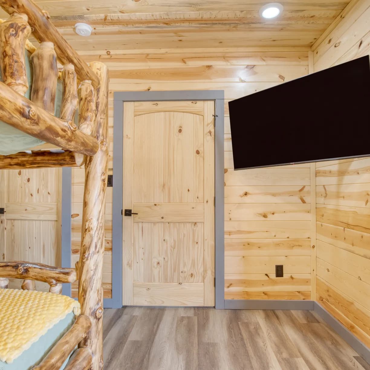 Pink Pines Place - Image 33