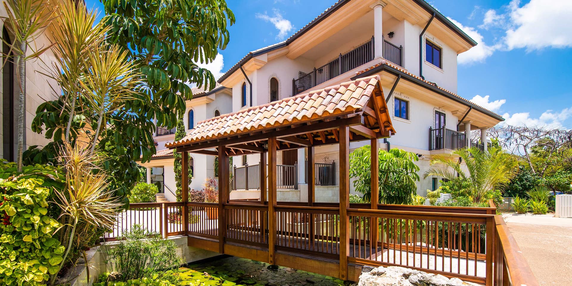 White Luna Home - Image 8