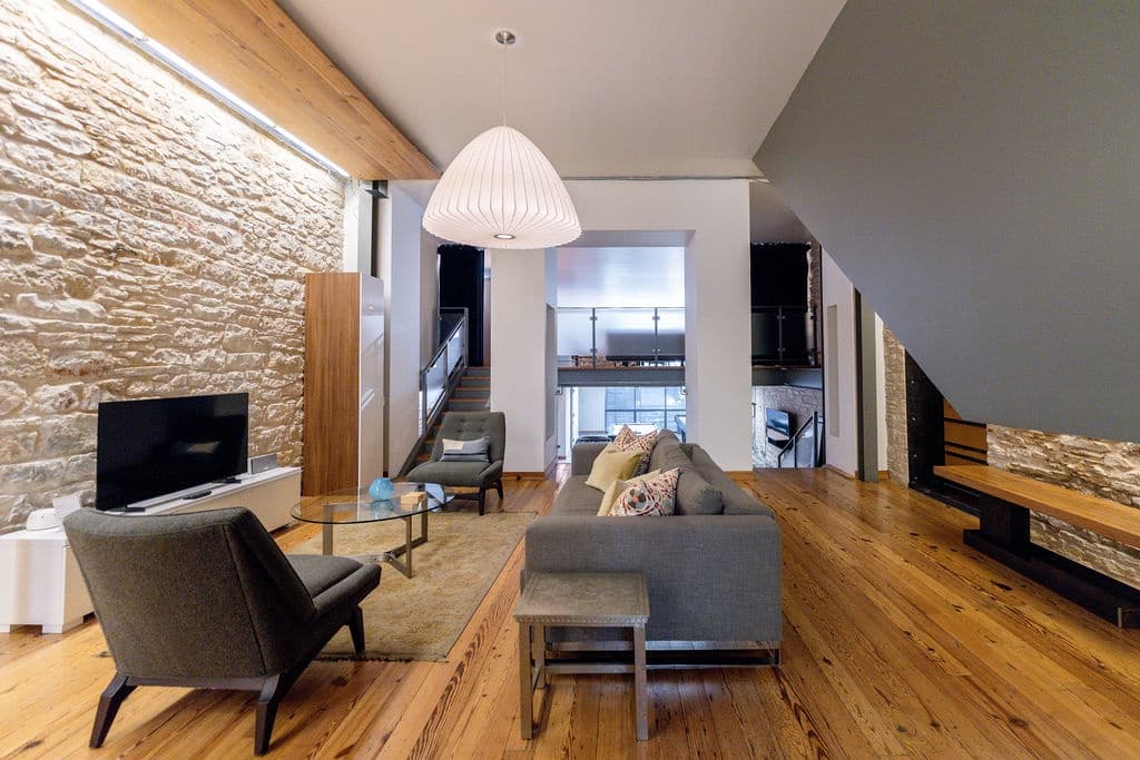 Loft On Congress Home - Image 14