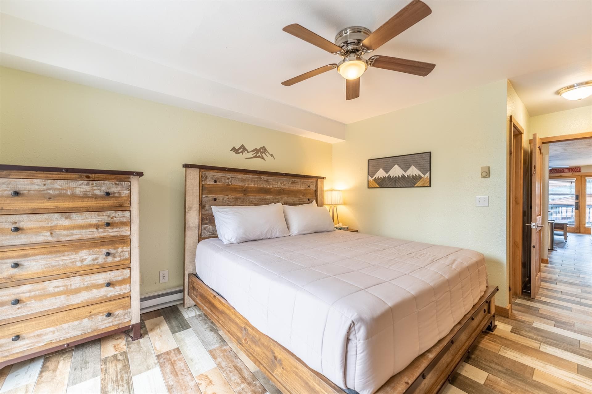 Cedar Cabin - Image 9