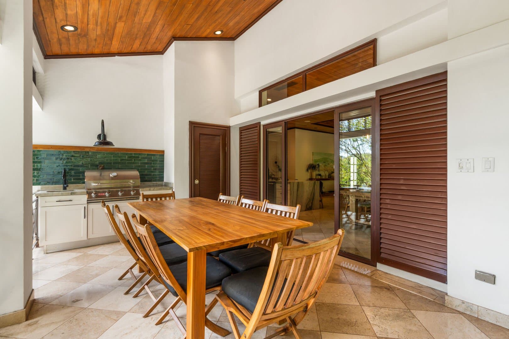 Ibis Condo #10 - Image 22