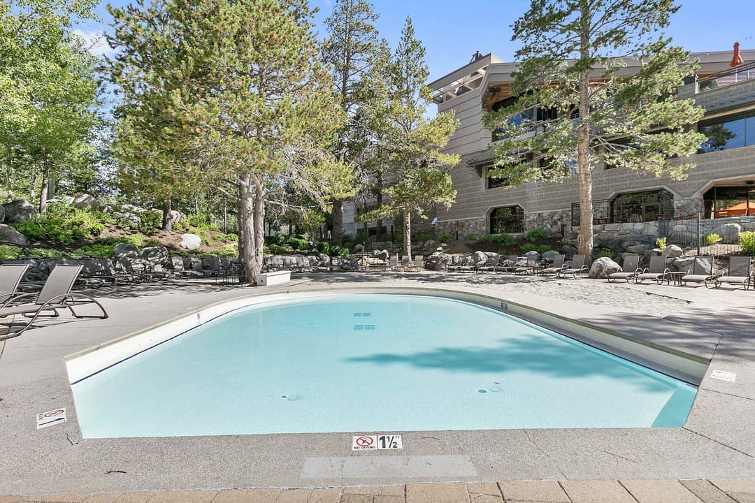 Everline Condo #400 - Image 22