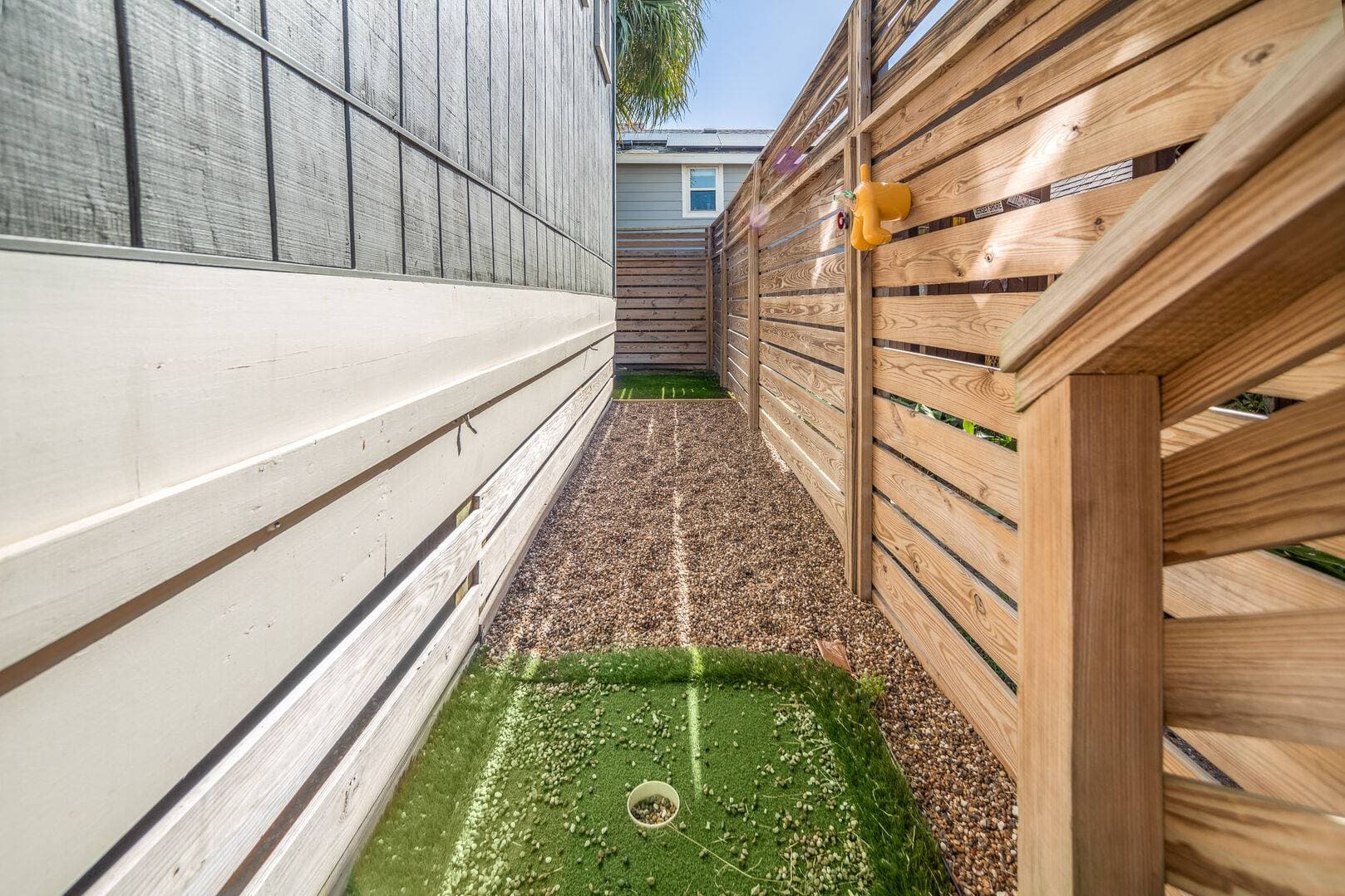 Oyster Sands Escape - Image 35