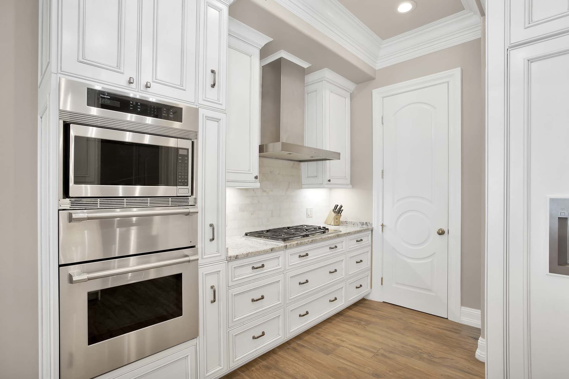 Grand Marquix Villa - Image 8