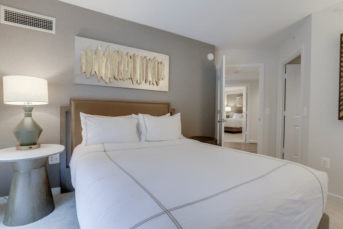 Virginia Residence - Image 23