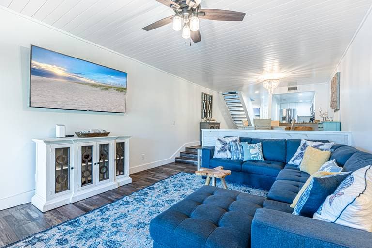 Bayou Townhome - Image 2