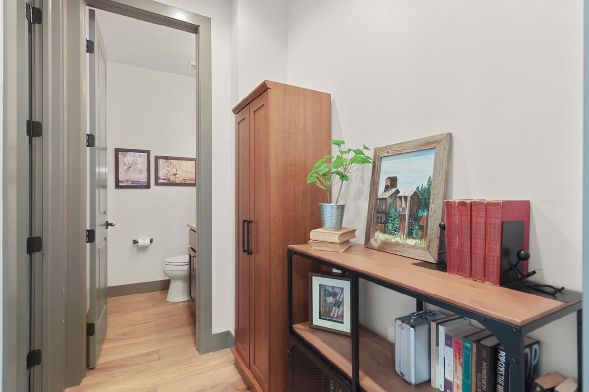 Mountain Vista Retreat - Image 10