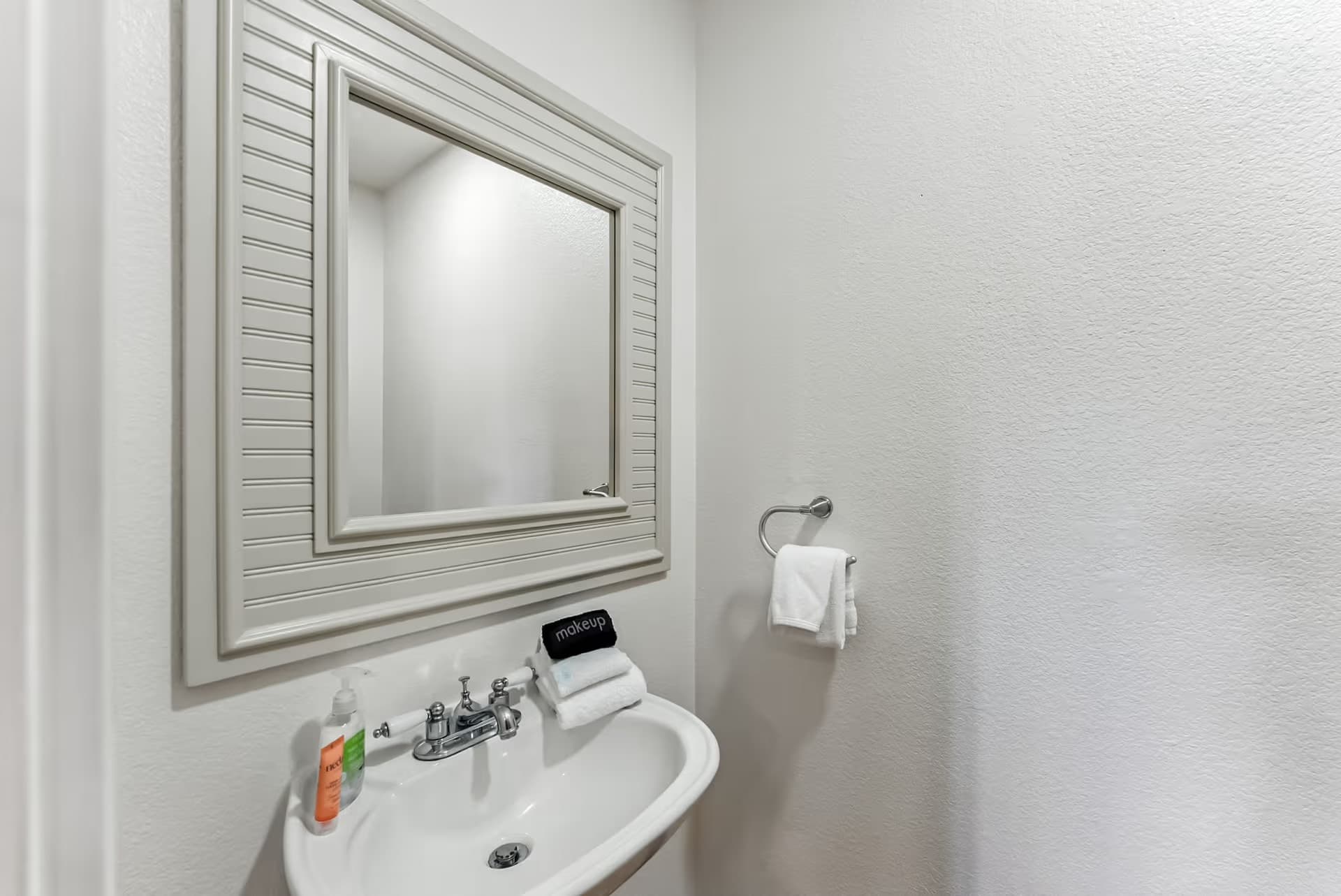 Snowbound Refuge - Image 35