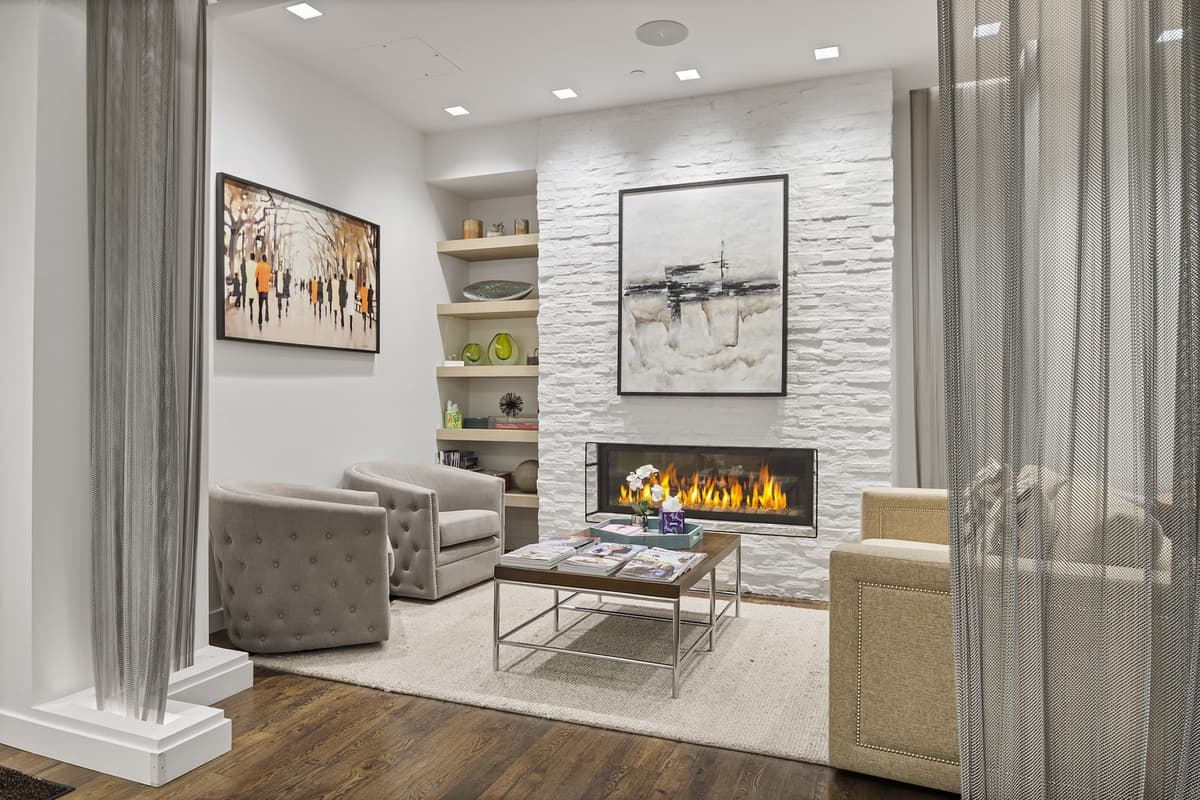 Mountain Luxe Retreat on Main - Image 36