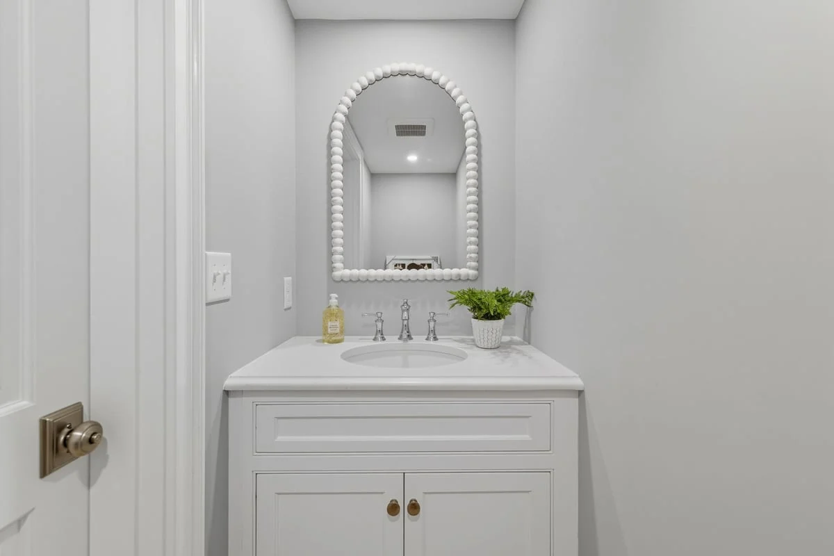 Three Buoys - Image 26