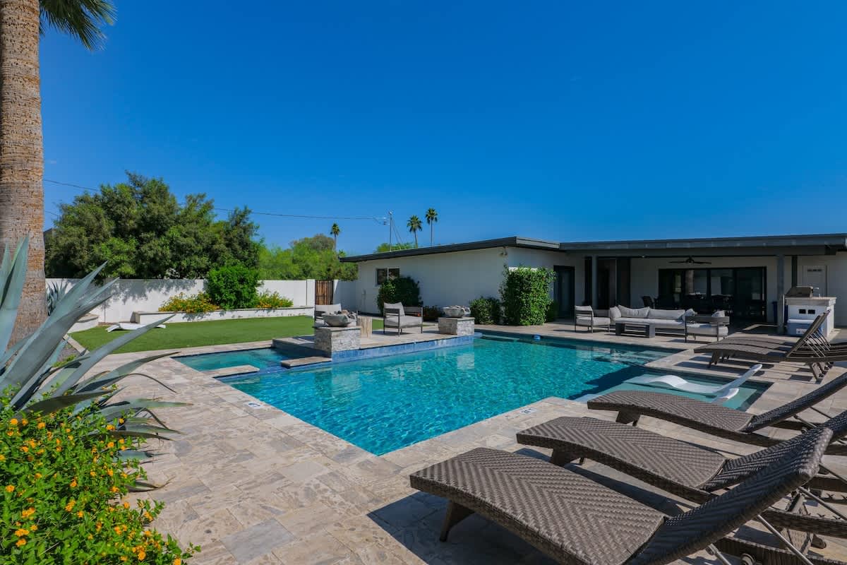 Sunkist Sanctuary - Image 70