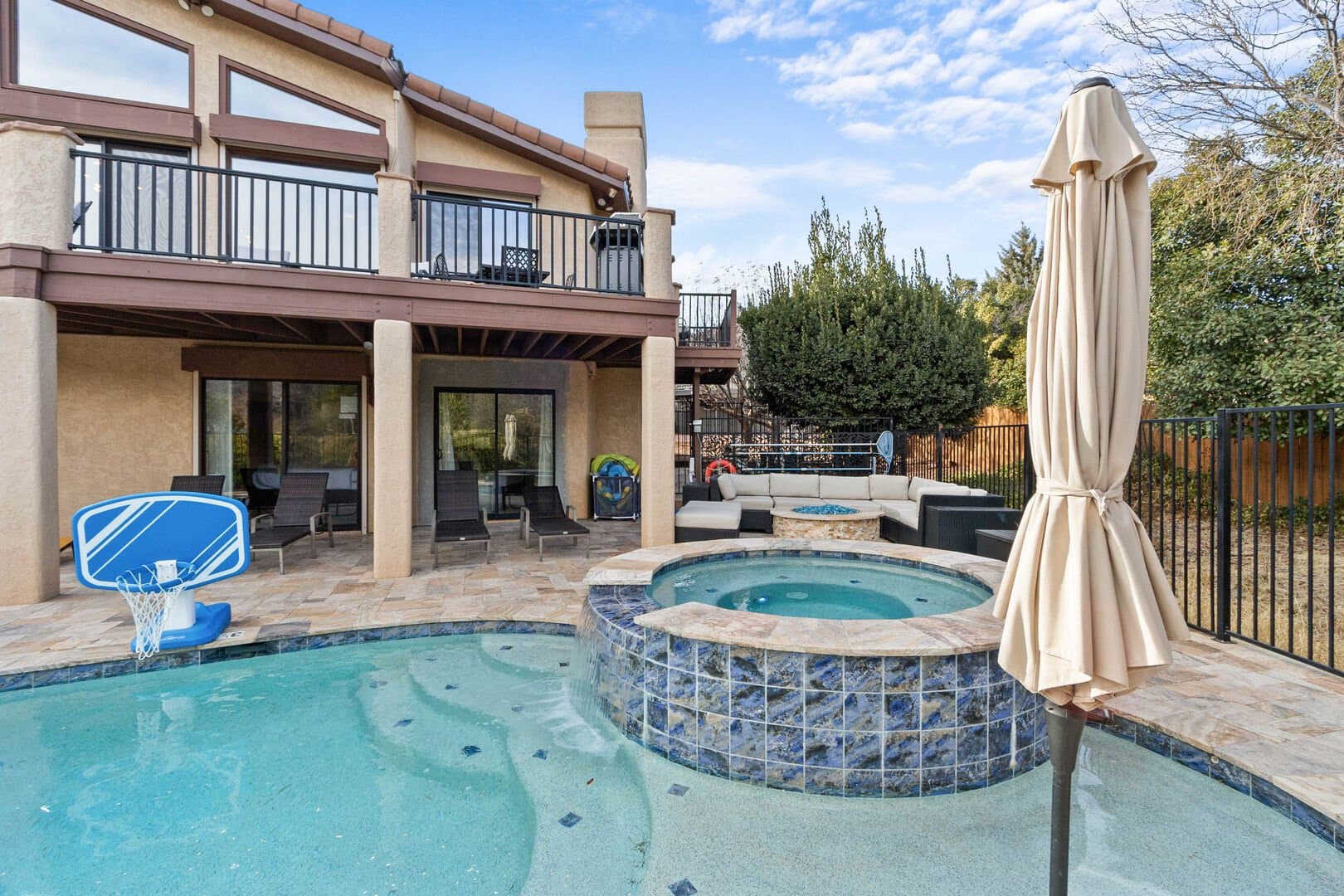 Red Rock Radiance - Image 42