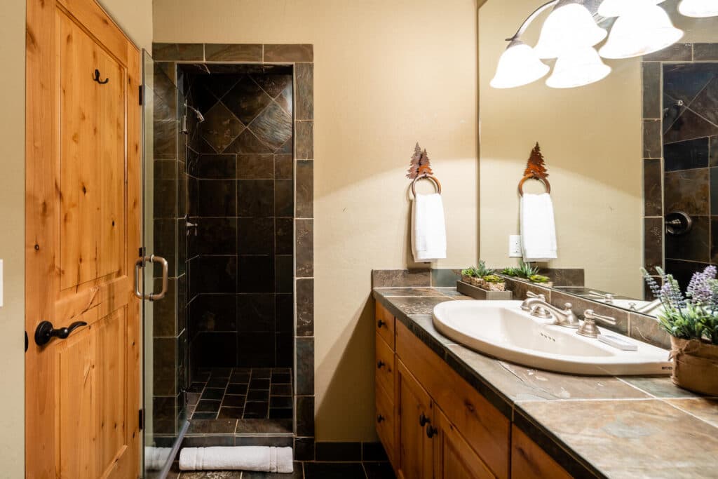 Hidden Trail House - Image 19