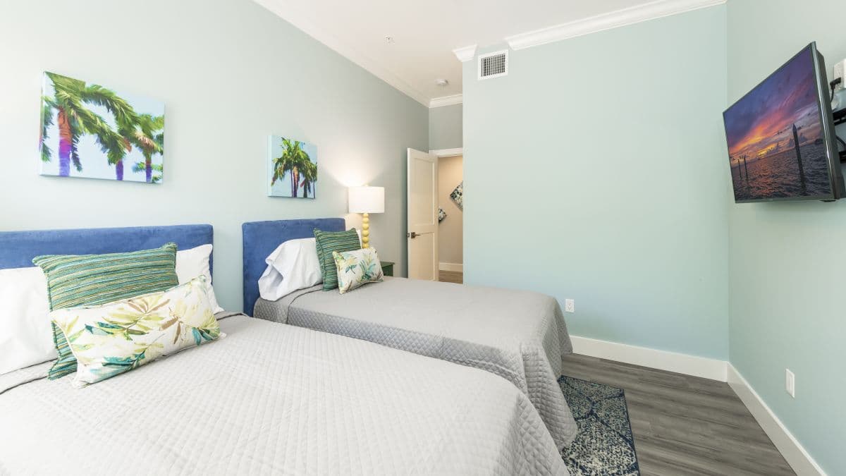 Sunset North - Image 13