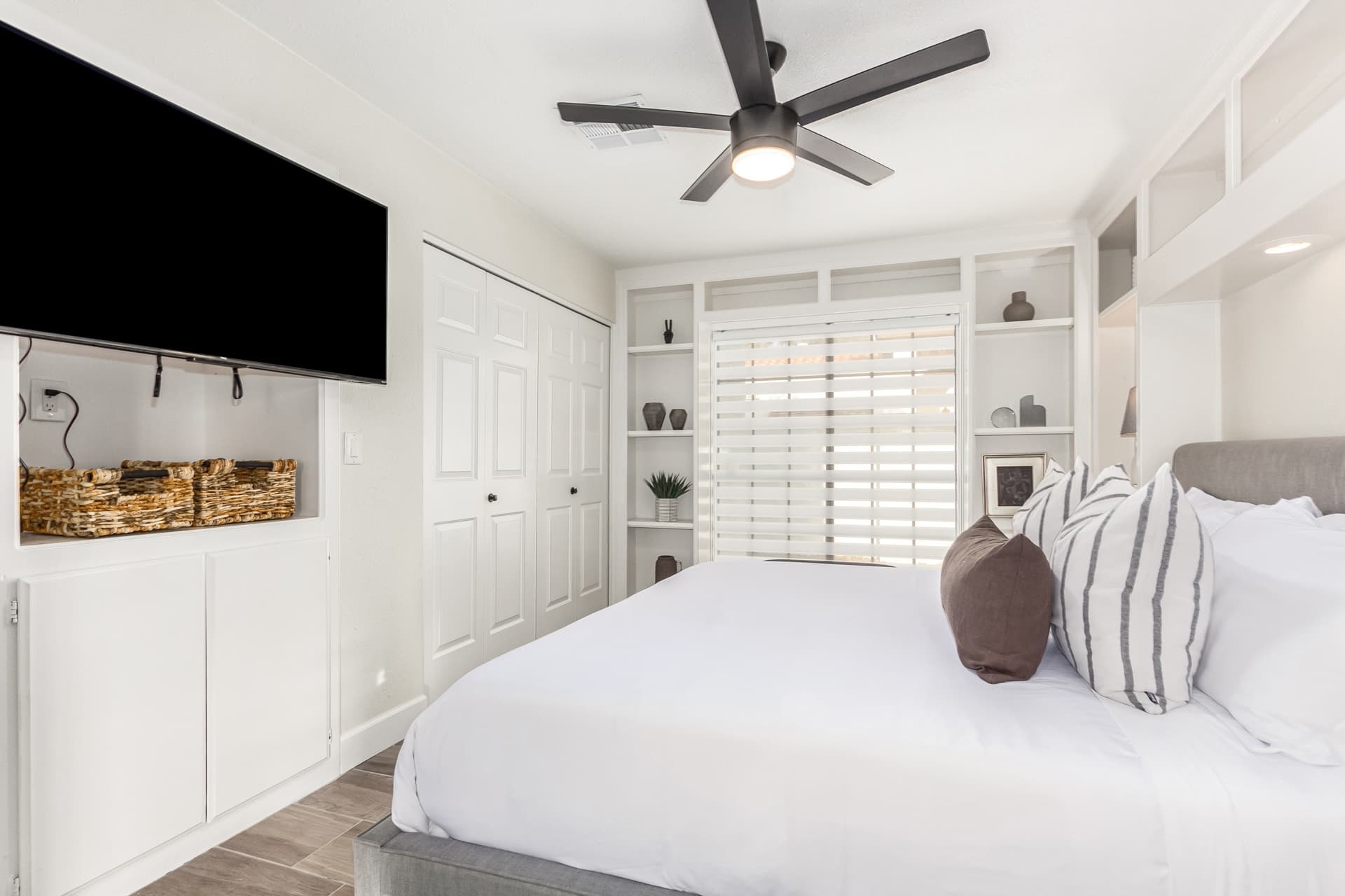 Modern Retreat - Image 27