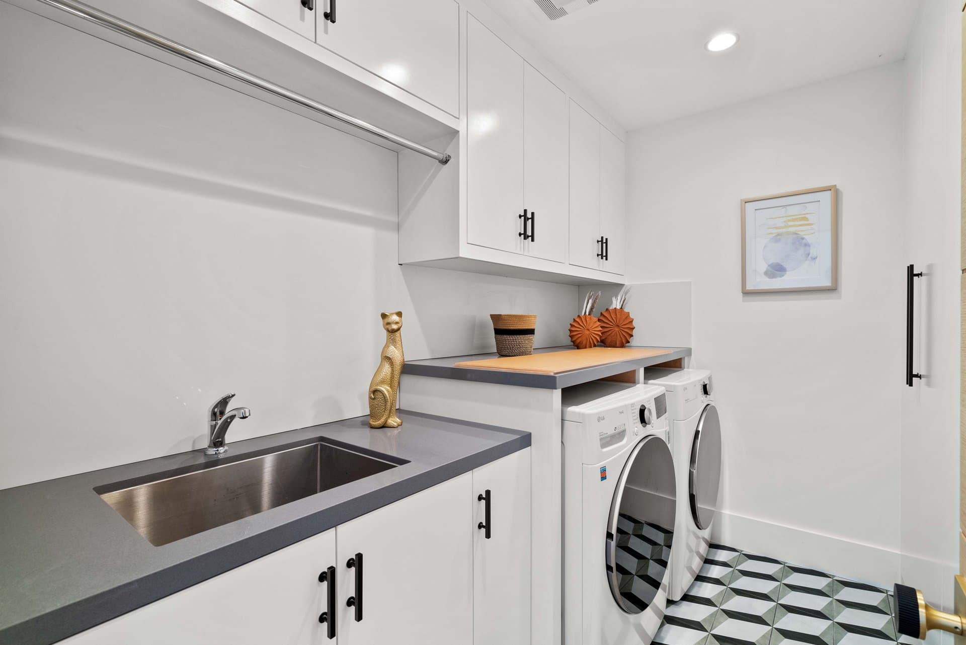 Lake Street - Image 25