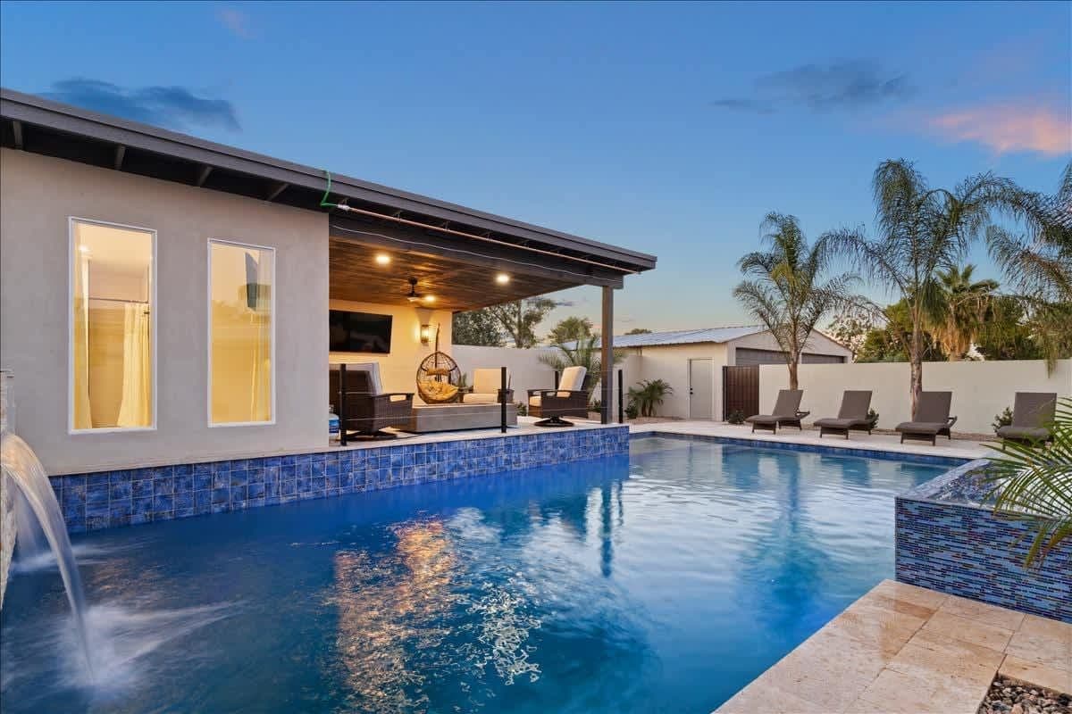 Desert Horizon - Image 35