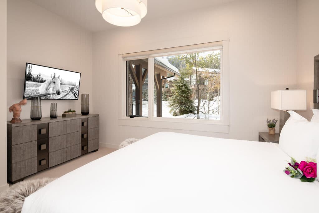 Lodgeside Pass - Image 9