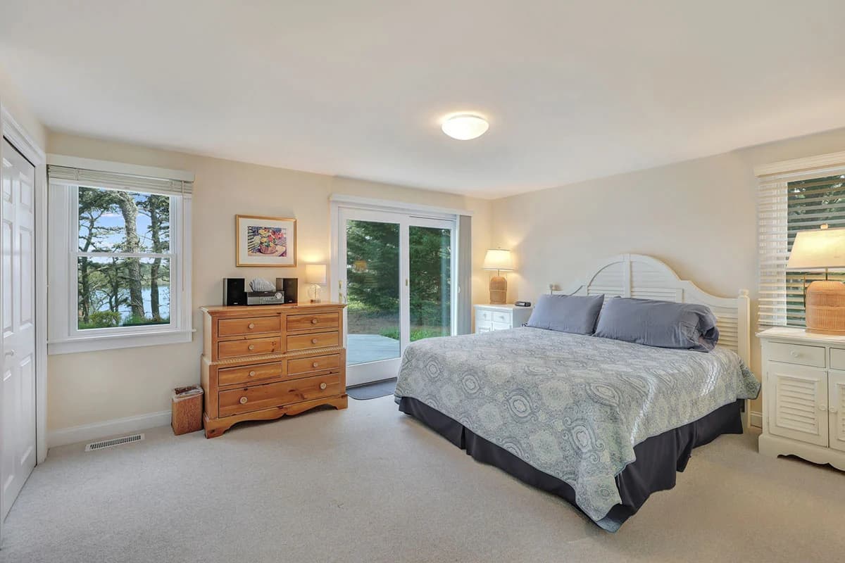 Pond Perch - Image 13