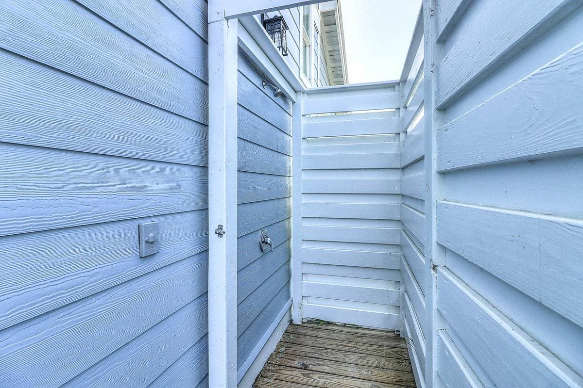 Nauti Captain - Image 18