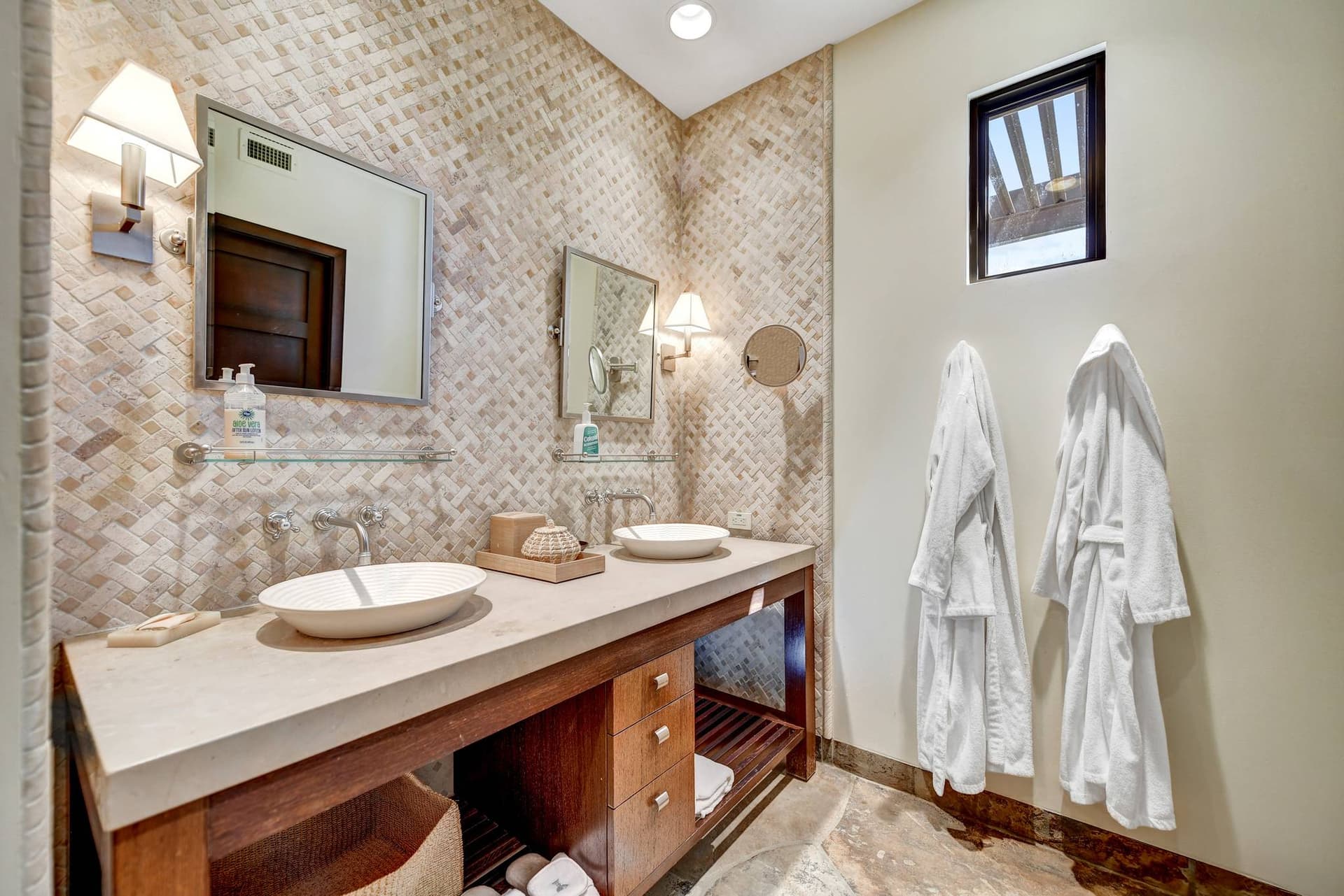 Scottsdale Desert Oasis - Image 43