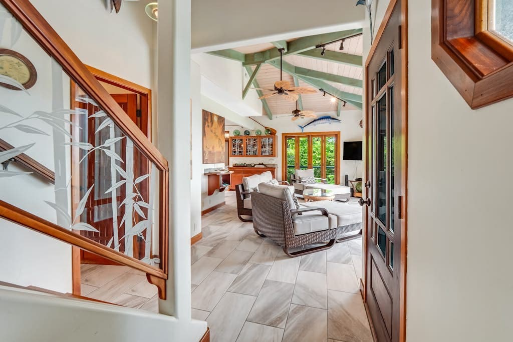 Manini Beachfront Getaway - Image 10