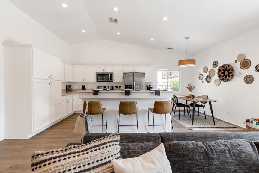 Sunny Palms - Image 5