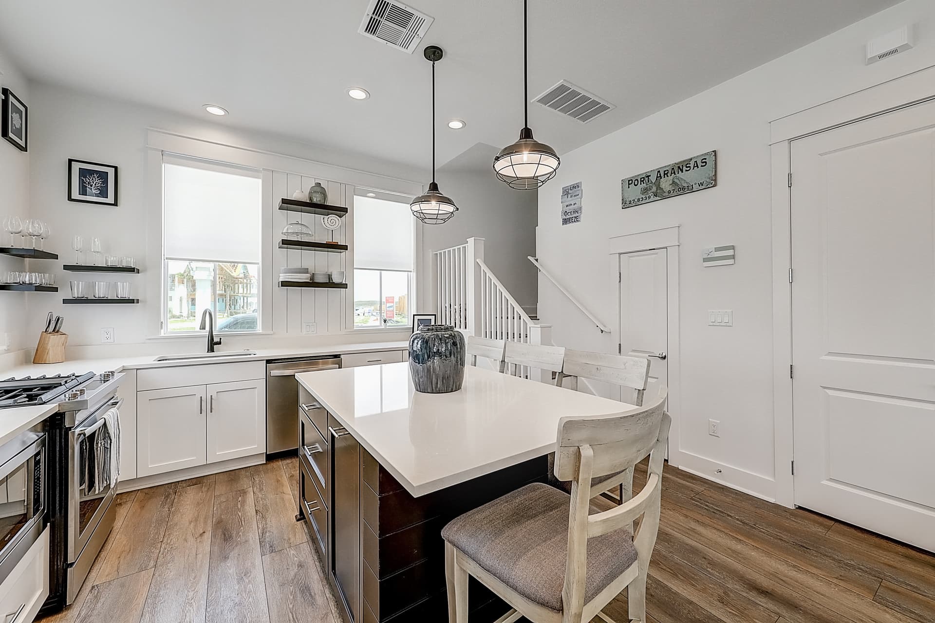 At Ease Home - Image 6