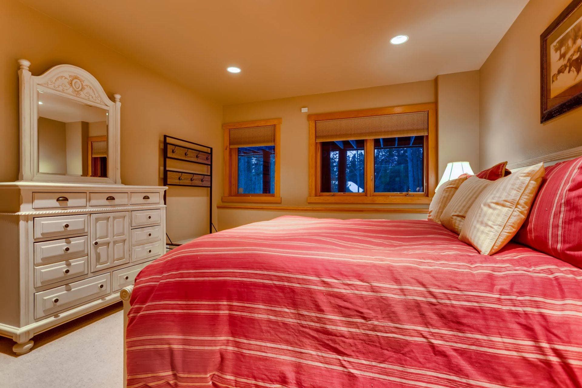 Pine Crest Place - Image 22