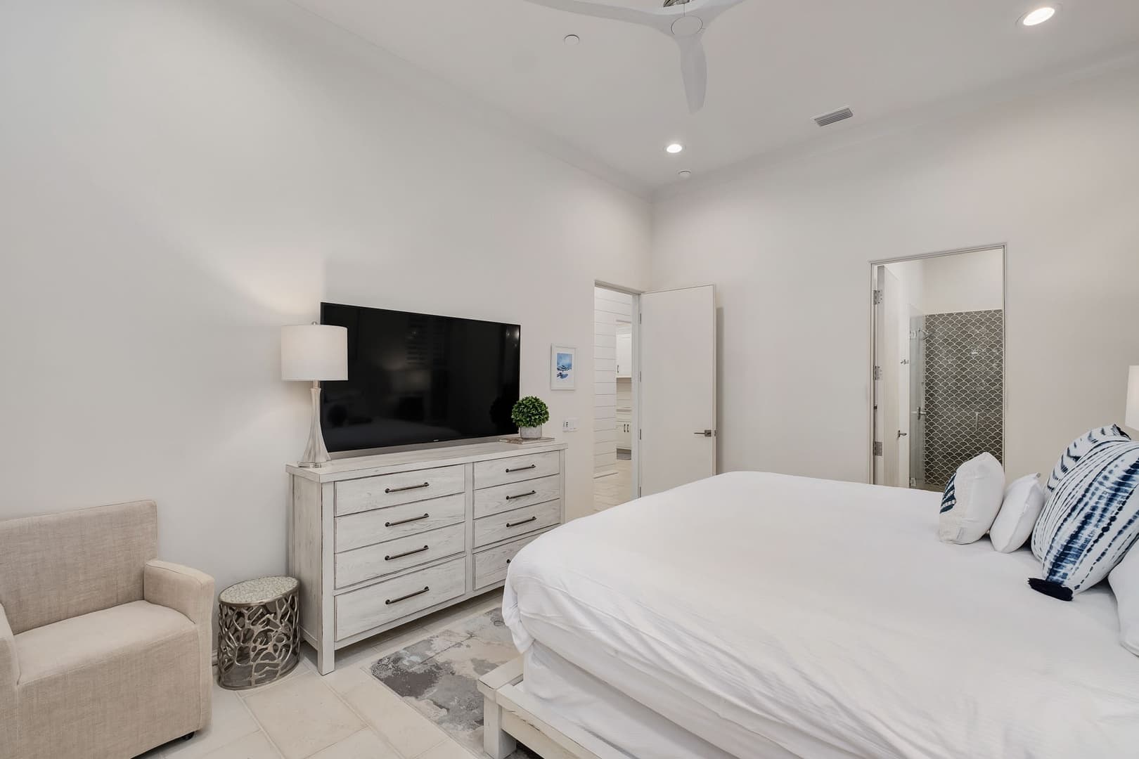 Dogwood Lookout - Image 16