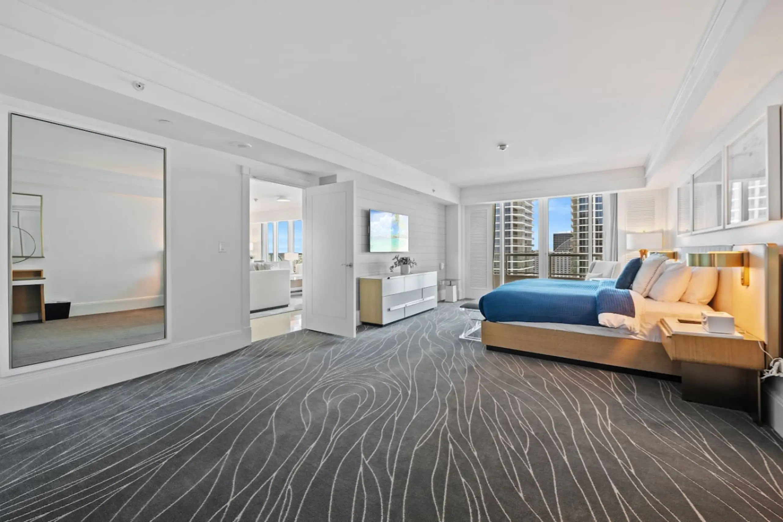 Portofino Residence #1502 at The Ritz-Carlton - Image 19