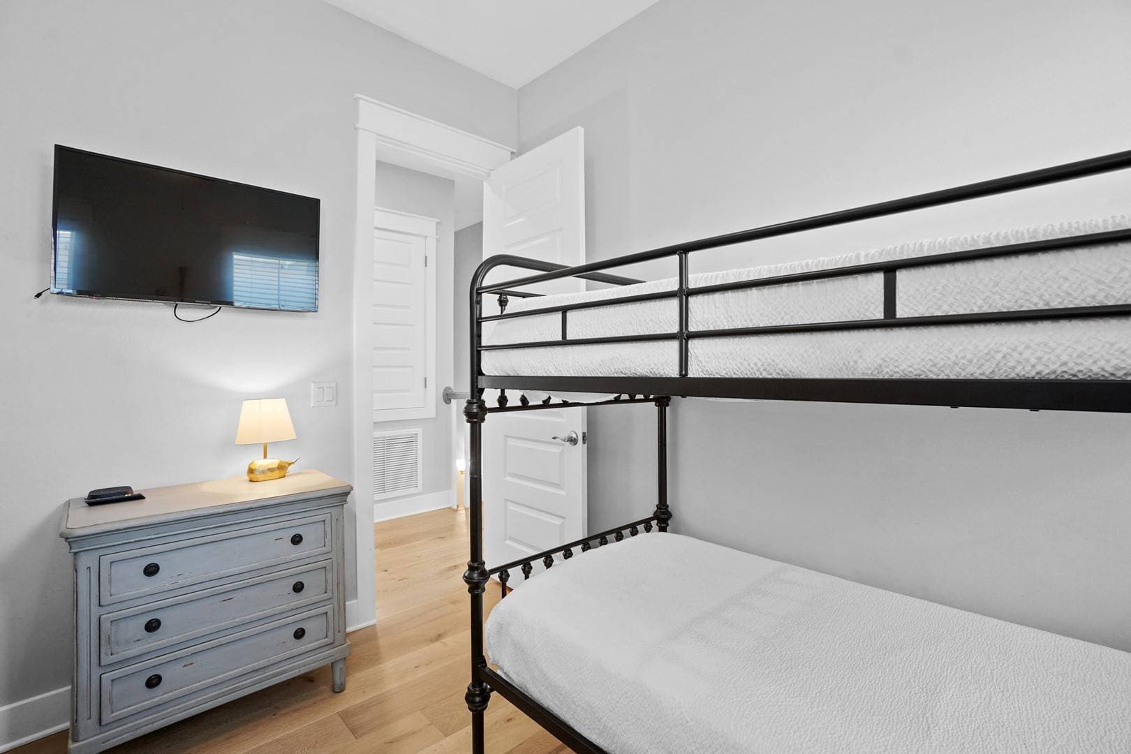 Hub Hideaway - Image 26