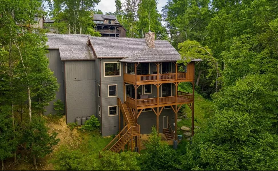 Blue Hole Lodge - Image 6