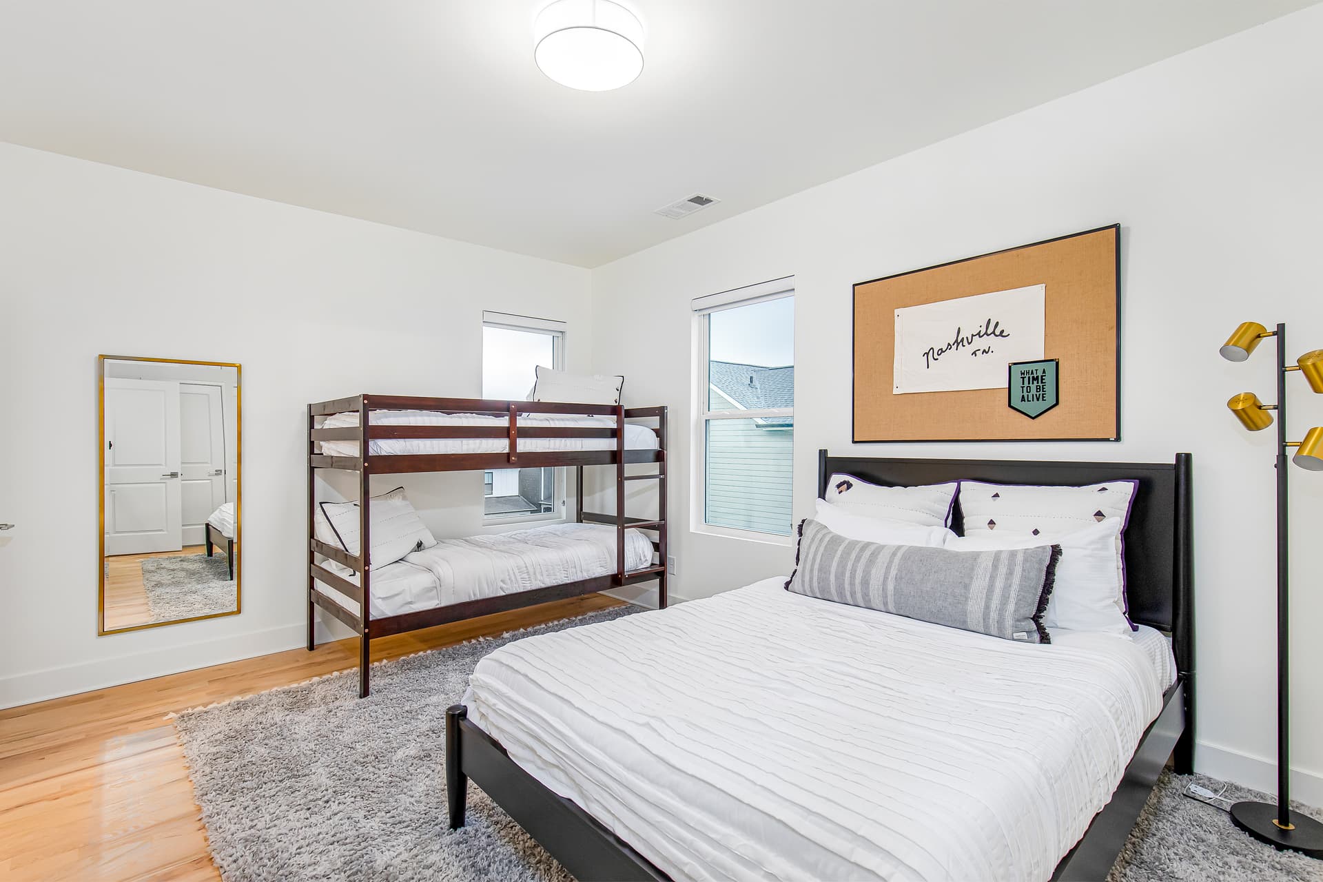 Park West - Image 17