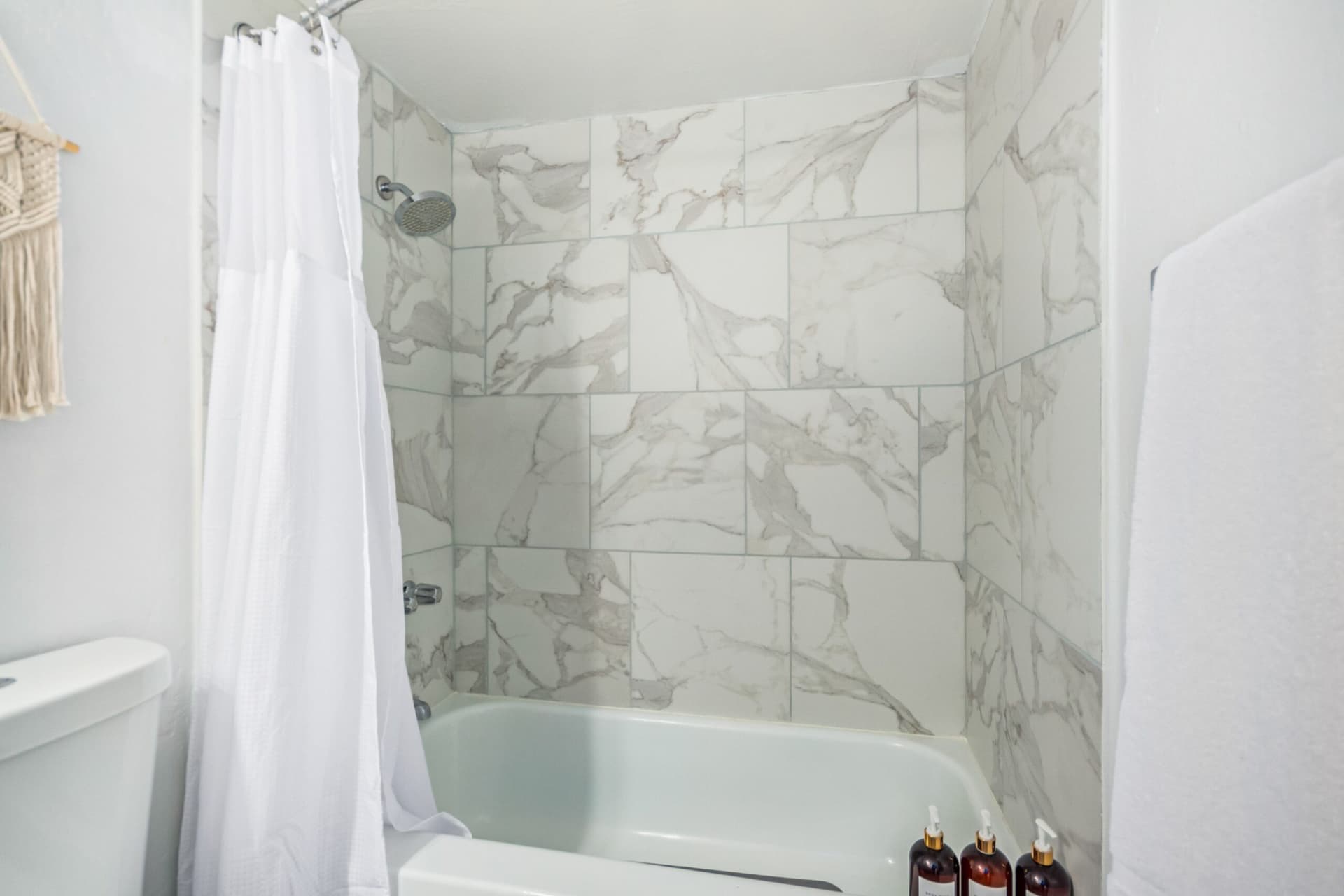 Camelback House - Image 14